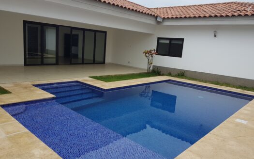 Venta/renta de casa de Lujo en Santo Domingo Managua Nicaragua