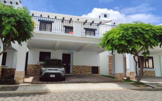 Casa en venta Condominio El Cortijo de la Sierra