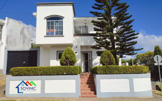 Casa en renta amueblada Residencial monte cielo